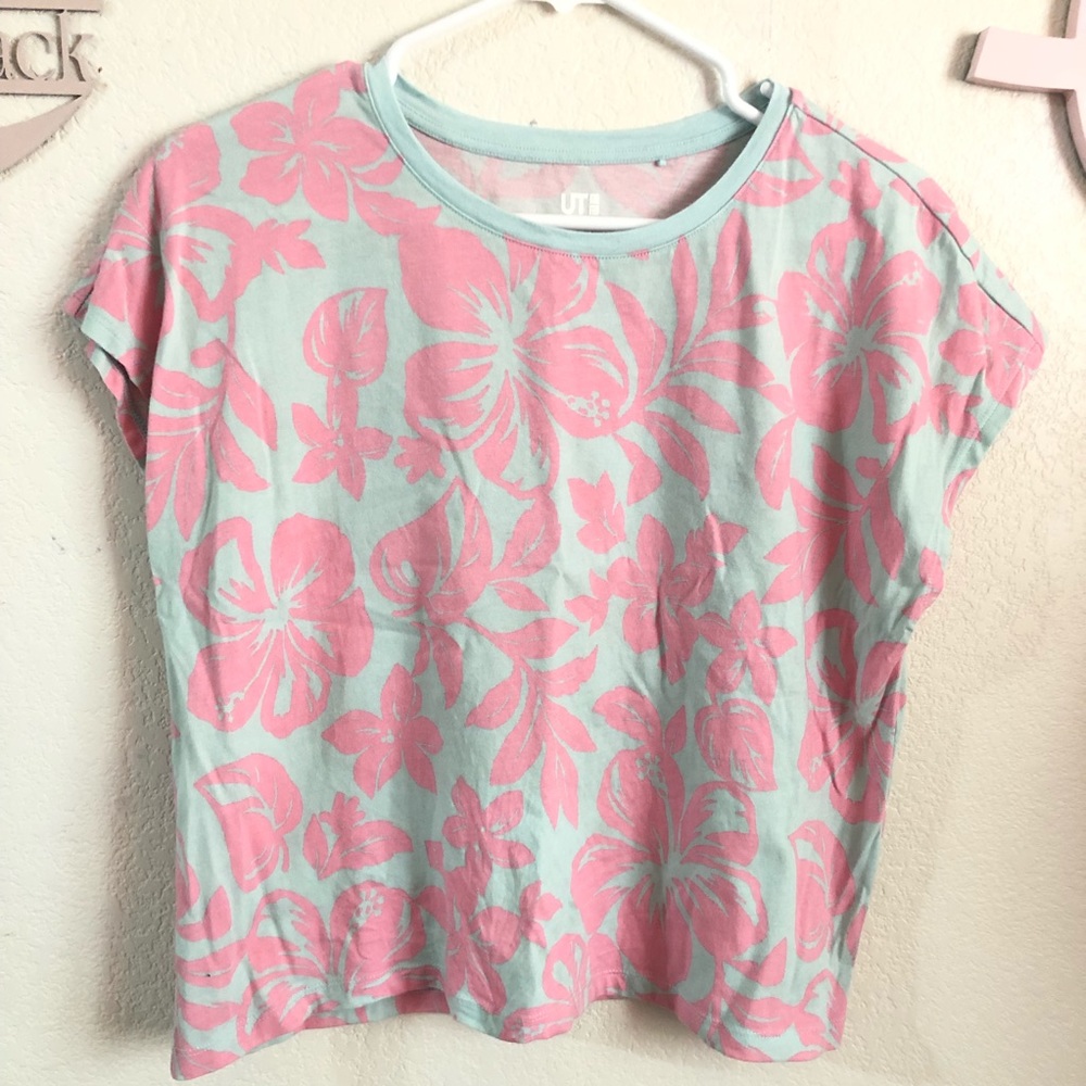 Uniqlo UT Disney boxy pastel pink floral hawaiian tropical tee